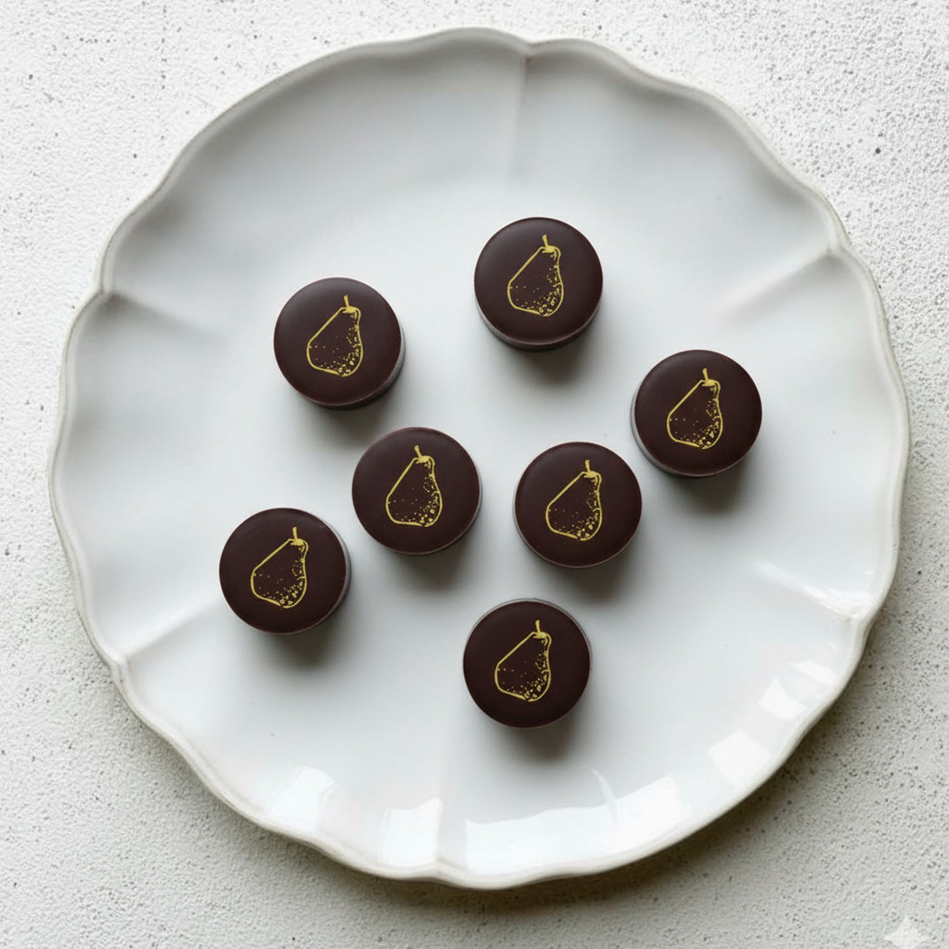 <div style="text-align: center;"> <span style="color: #1D1919;">Ballotin Poire (3 oz.)</span><br><span style="color: #444444;">Lorraine, France </span> <br> <span style="color: #444444;">Since 2006</span> </div> 