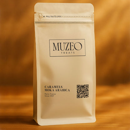 <div style="text-align: center;"> <span style="color: #1D1919;">Caramels Moka Arabica (4 oz.)</span><br><span style="color: #444444;">Paris, France</span> <br> <span style="color: #444444;">Pouch Dims. 7.5" x 3.5" x 2.15"</span> </div> 
