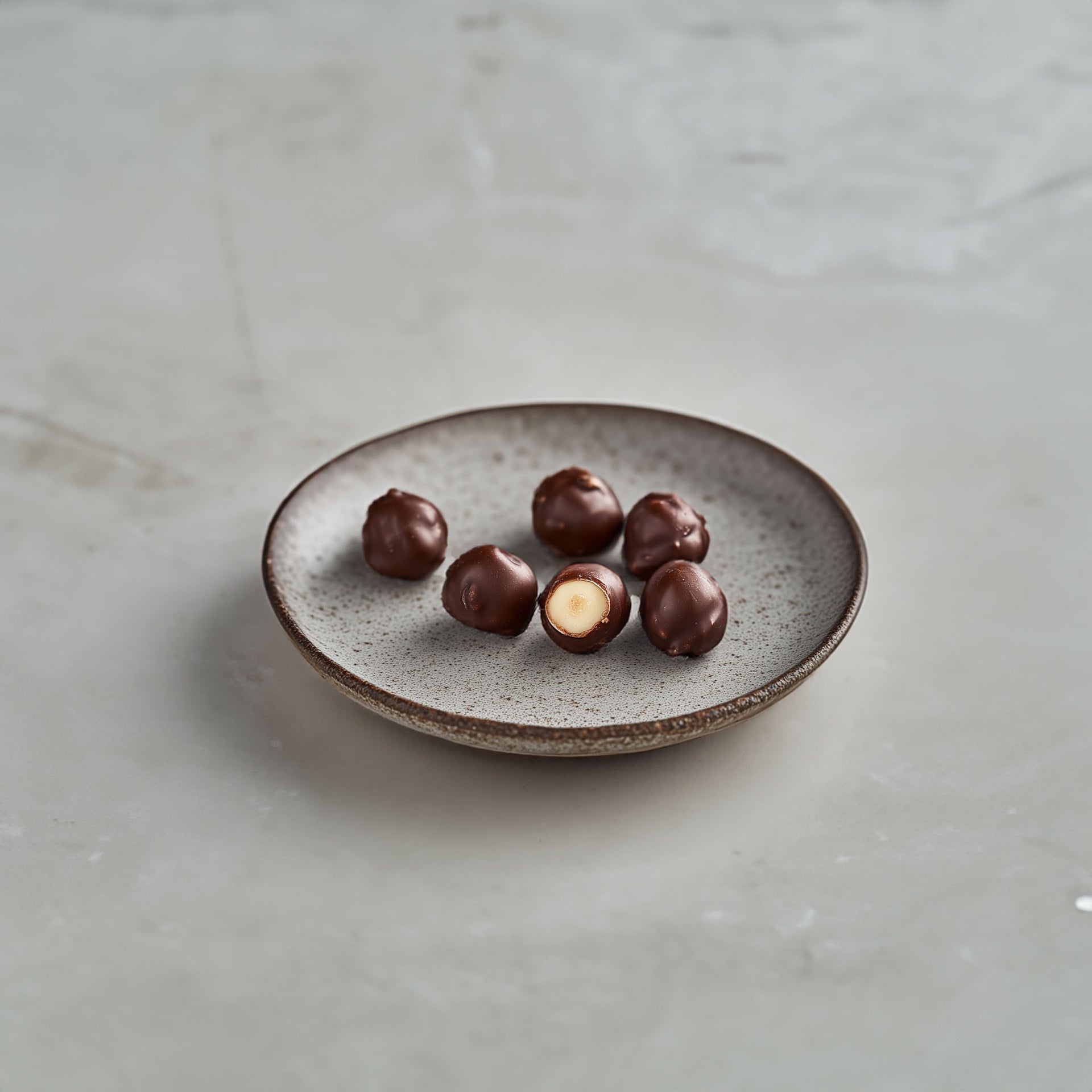 Nocciola e cioccolato fondente Pastafina